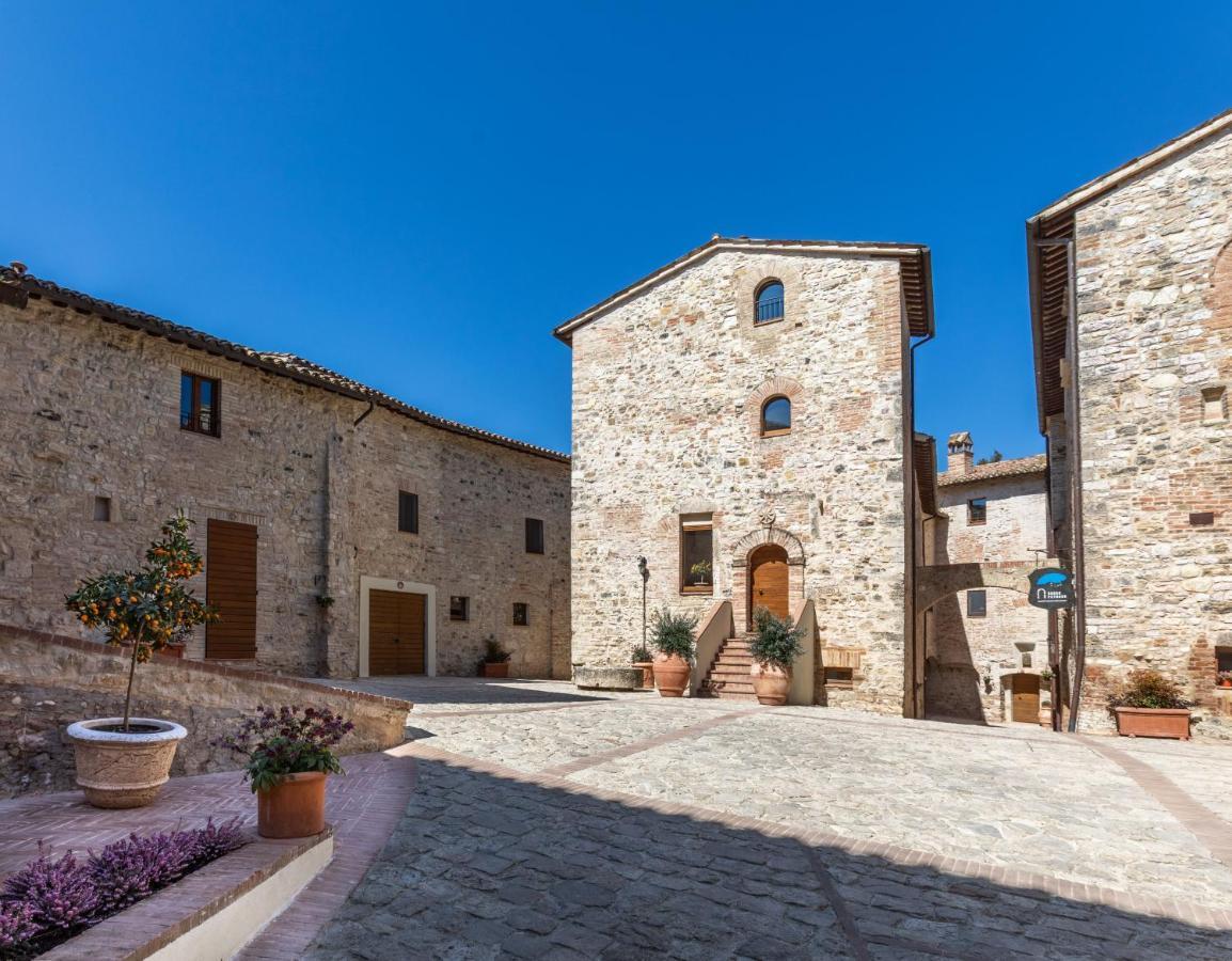 Borgo Petroro Hotell Todi Exteriör bild
