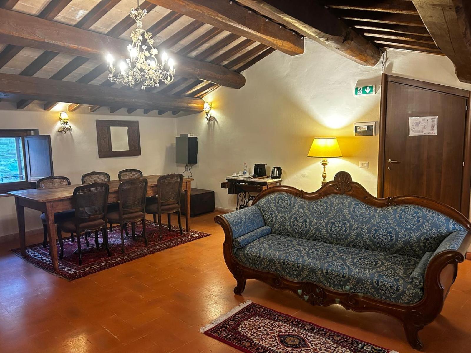 Borgo Petroro Hotell Todi Exteriör bild